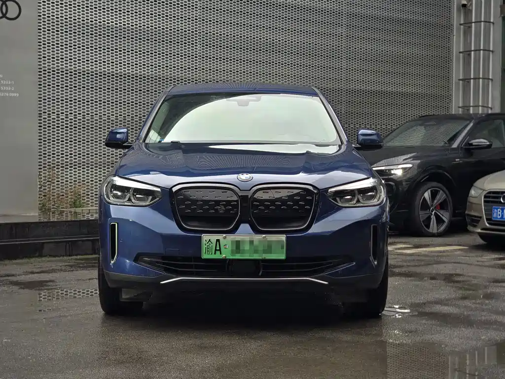 BMW iX3 — миниатюра 2