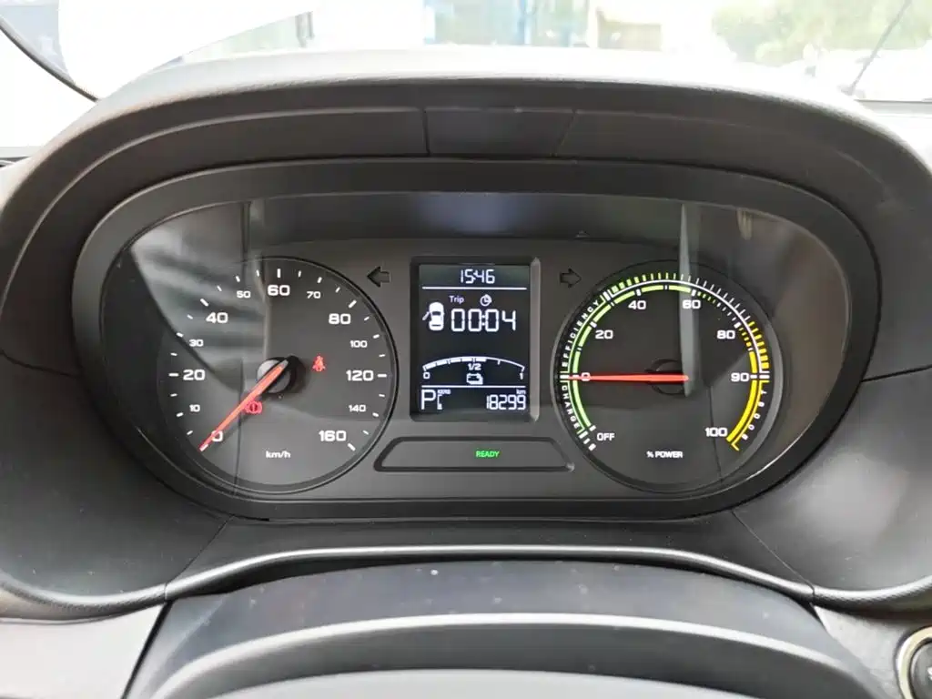 Roewe Clever — миниатюра 12