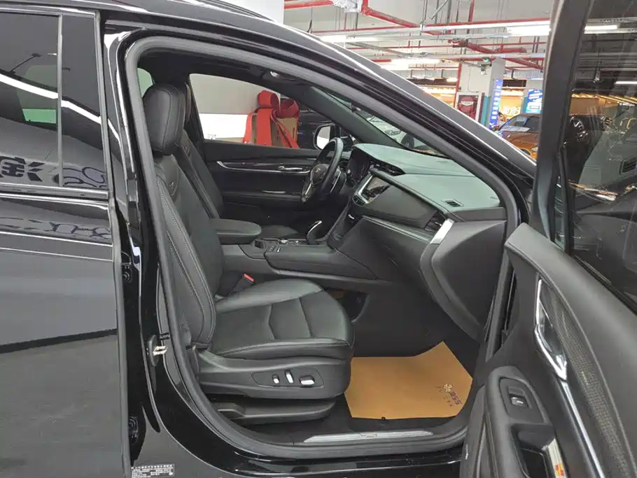 Cadillac XT5 2022 2.0T Luxury