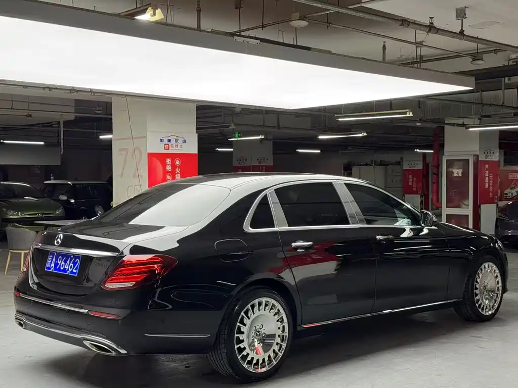Mercedes-Benz E-Class — миниатюра 4