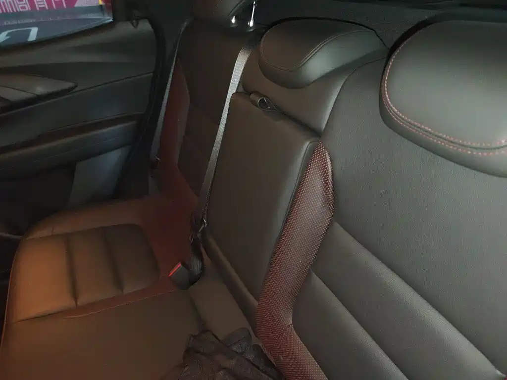 Chevrolet Tracker — миниатюра 15