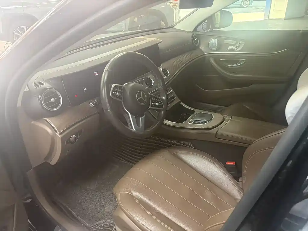 Mercedes-Benz E-Class E 2019 E 300 L Fashion