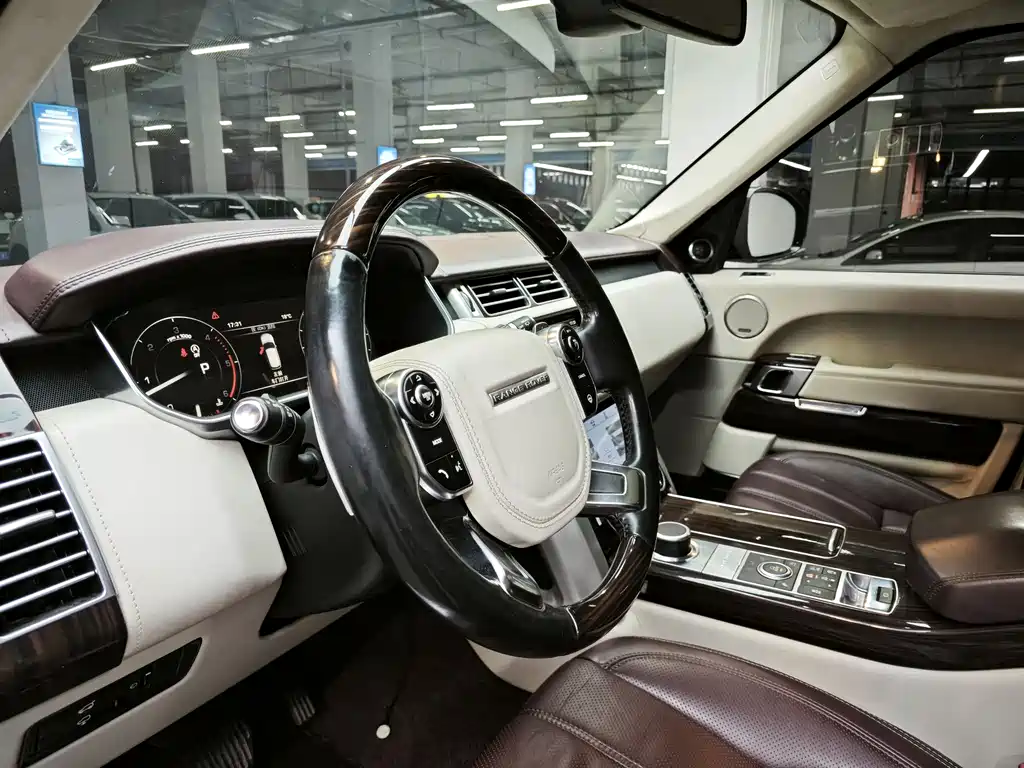 Land Rover Range Rover 2015 3.0T