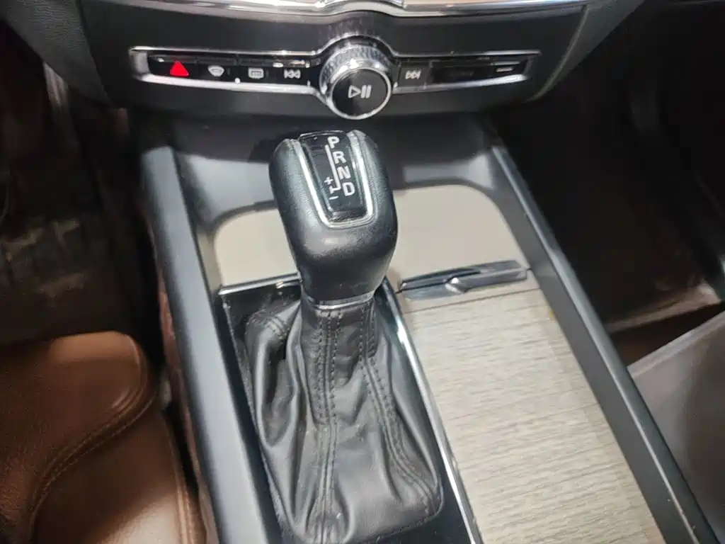 Volvo XC60 — миниатюра 10