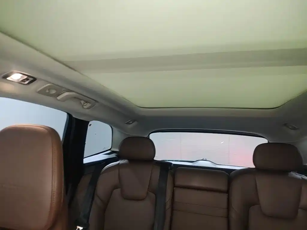 Volvo XC60 — миниатюра 14