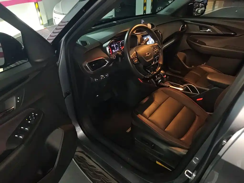 Chevrolet Tracker — миниатюра 14