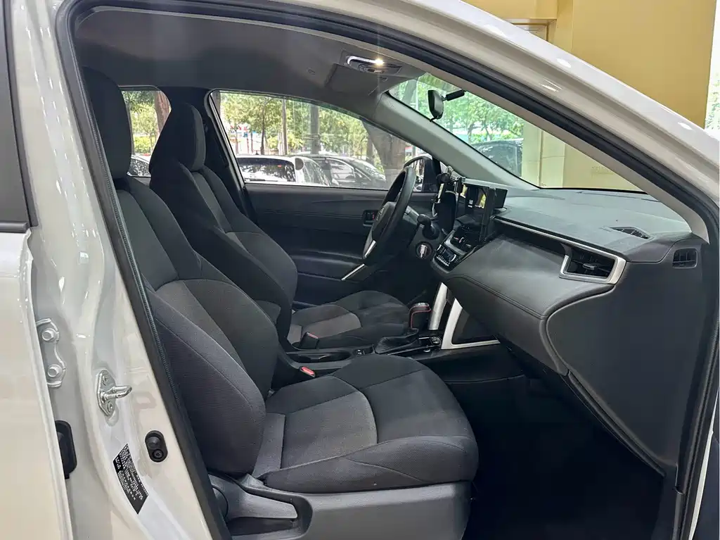 Toyota Frontlander — миниатюра 10