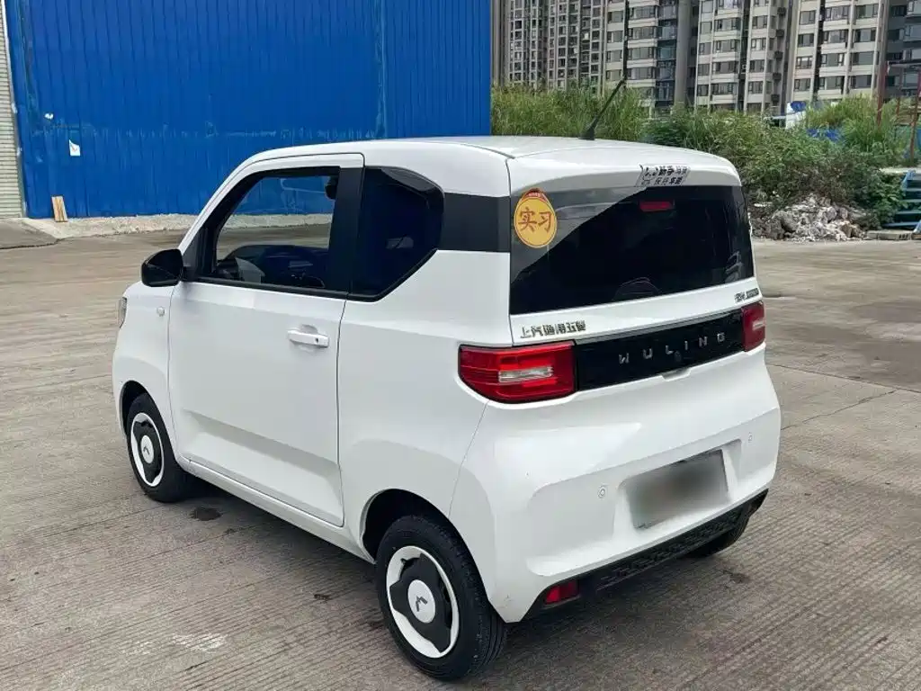 Wuling MINIEV — миниатюра 9