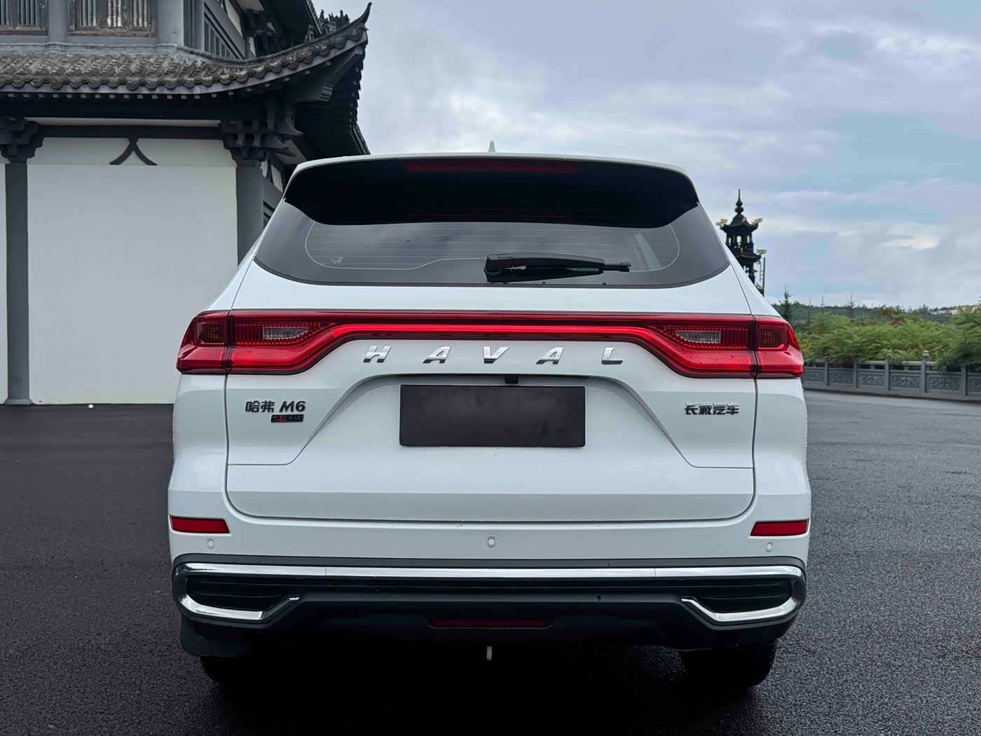 Haval Haval M6 1.5 л 2022 г. Белый, пробег 10000 км