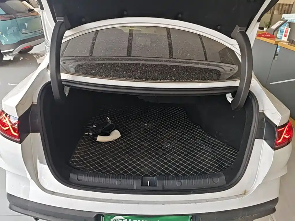 BYD Qin L — миниатюра 19