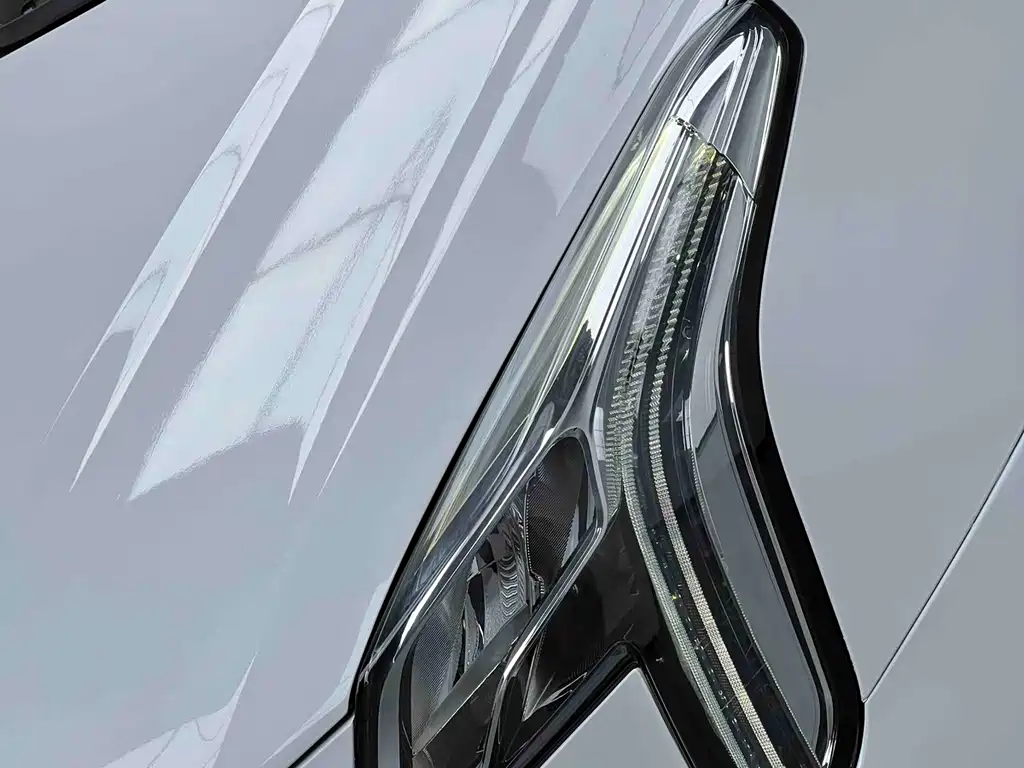 Cadillac XTS — миниатюра 4