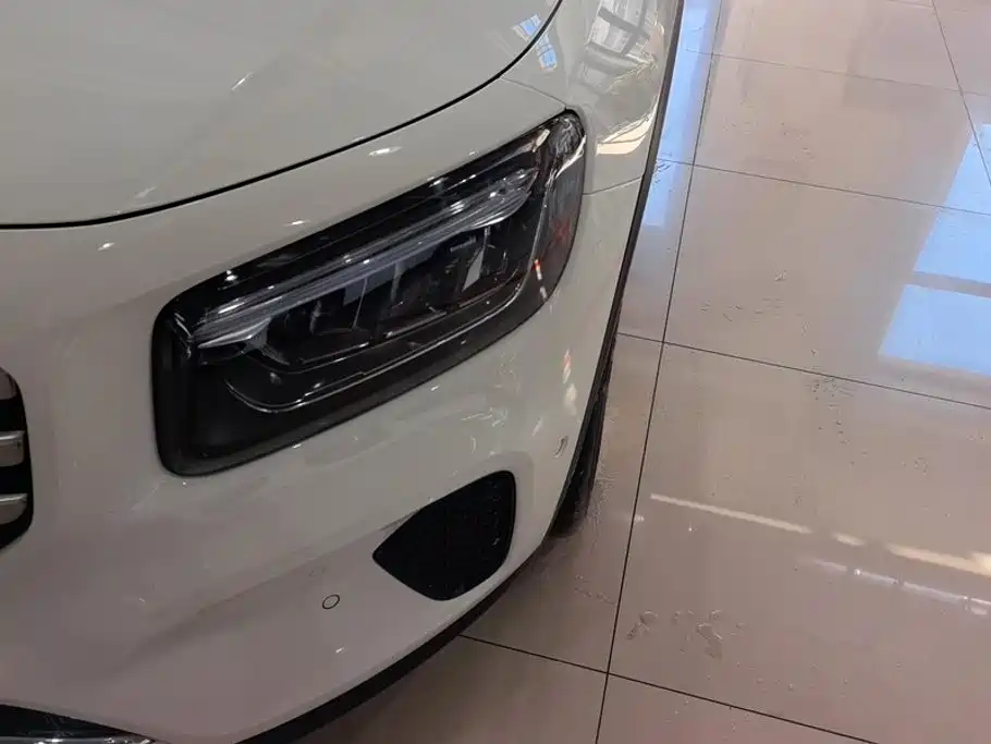 Mercedes-Benz GLB — миниатюра 5