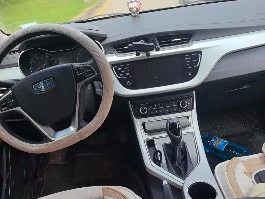 Geely Vision — миниатюра 12