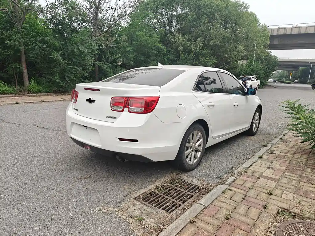 Chevrolet Malibu 2014 2.4L AT Luxury