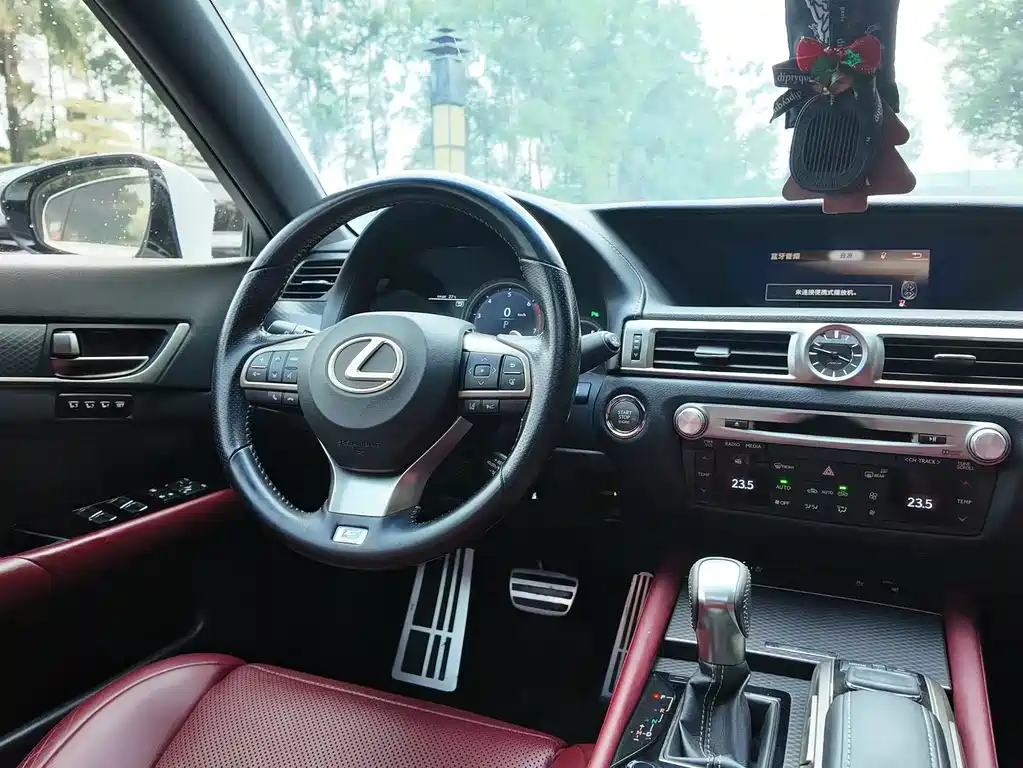 Lexus GS — миниатюра 7