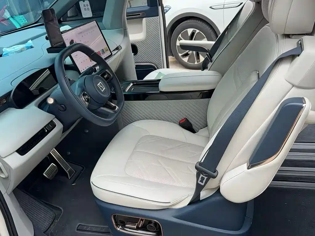 Zeekr Mix 2025 Smart Drive