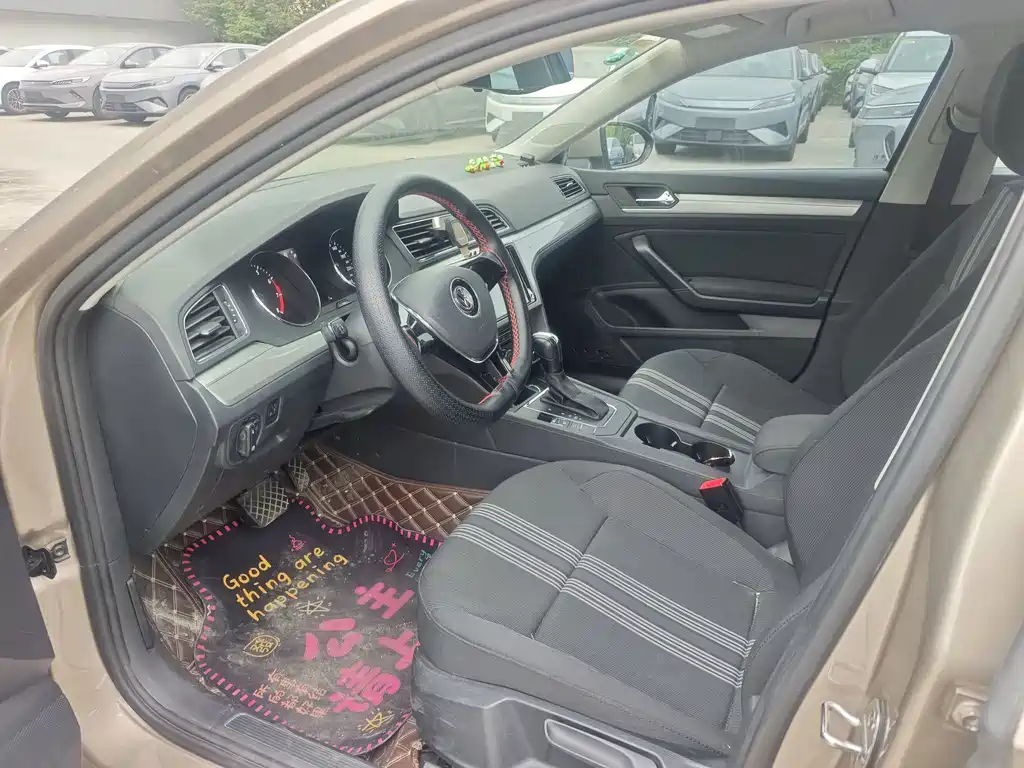 Volkswagen Lamando — миниатюра 9