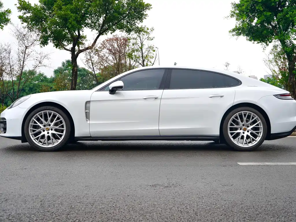 Porsche Panamera — миниатюра 3