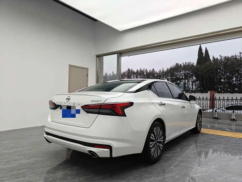 Nissan Teana — миниатюра 6