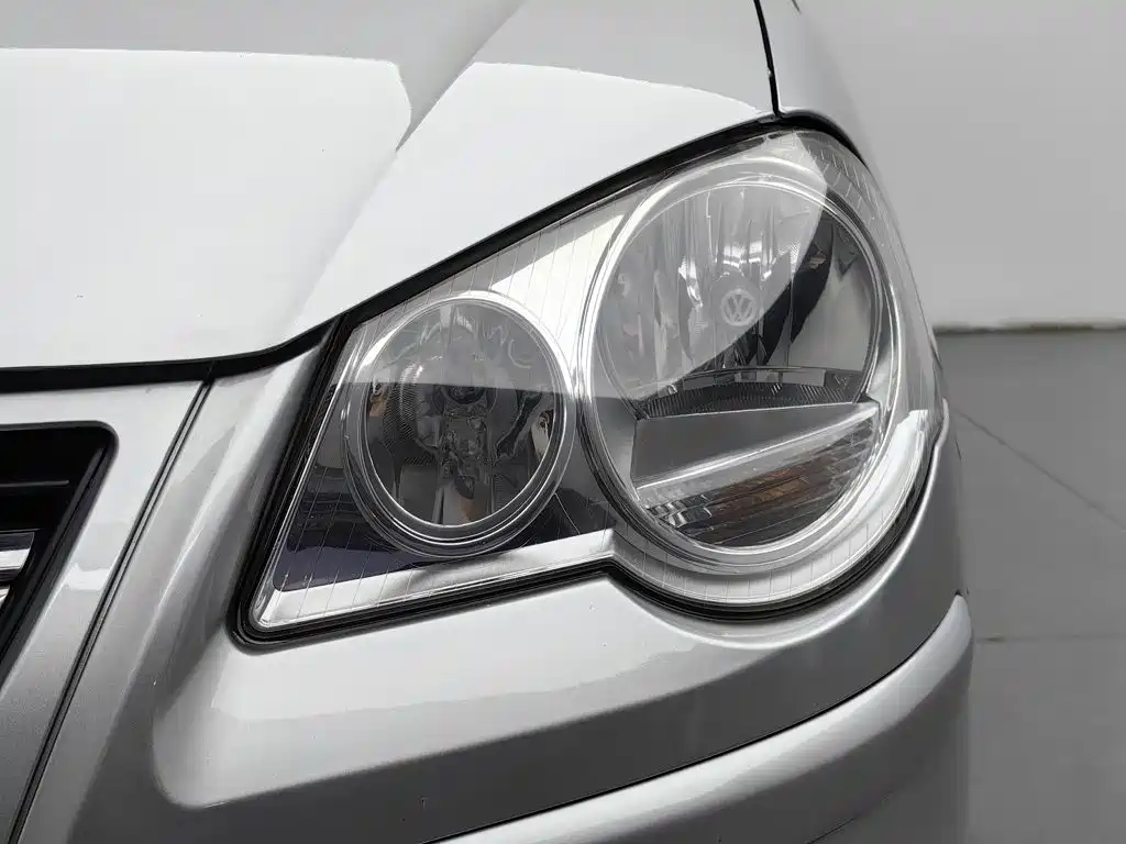 Volkswagen Polo — миниатюра 7