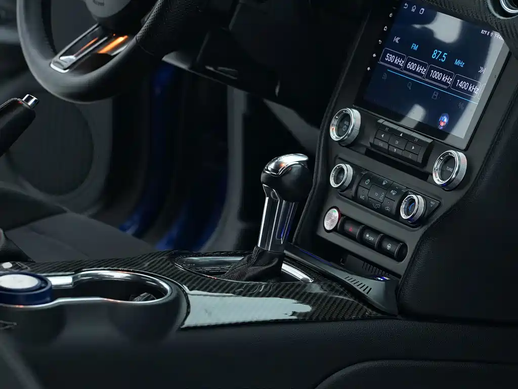 Ford Mustang — миниатюра 4