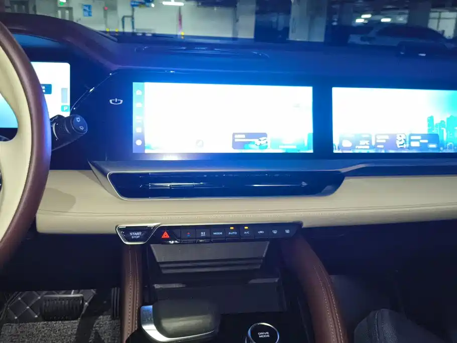 Geely Xingyue L — миниатюра 13