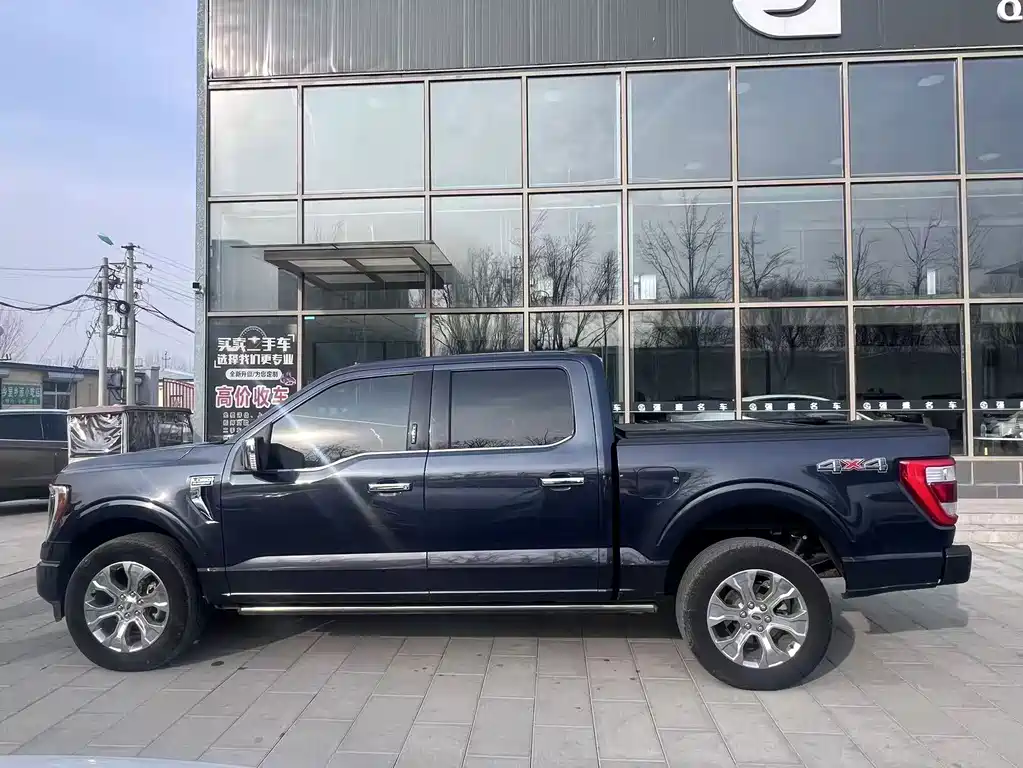 Ford F-150 Raptor — миниатюра 8