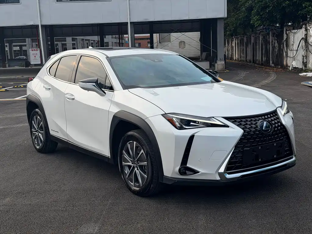 Lexus UX New Energy — миниатюра 3