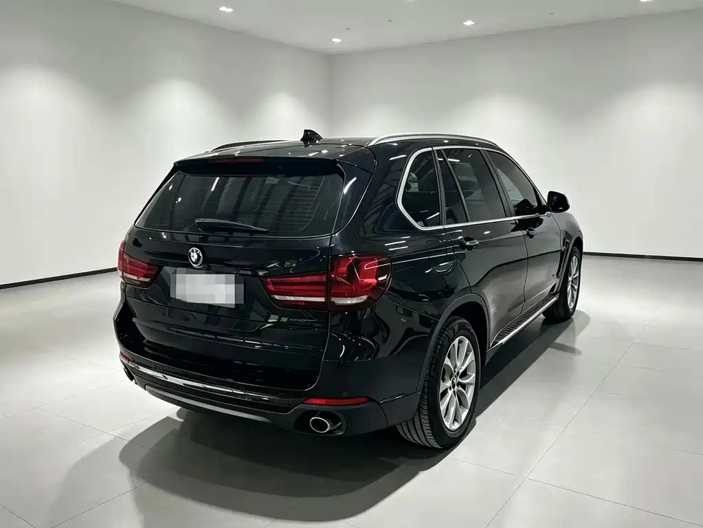 BMW X5 (Import) — миниатюра 9