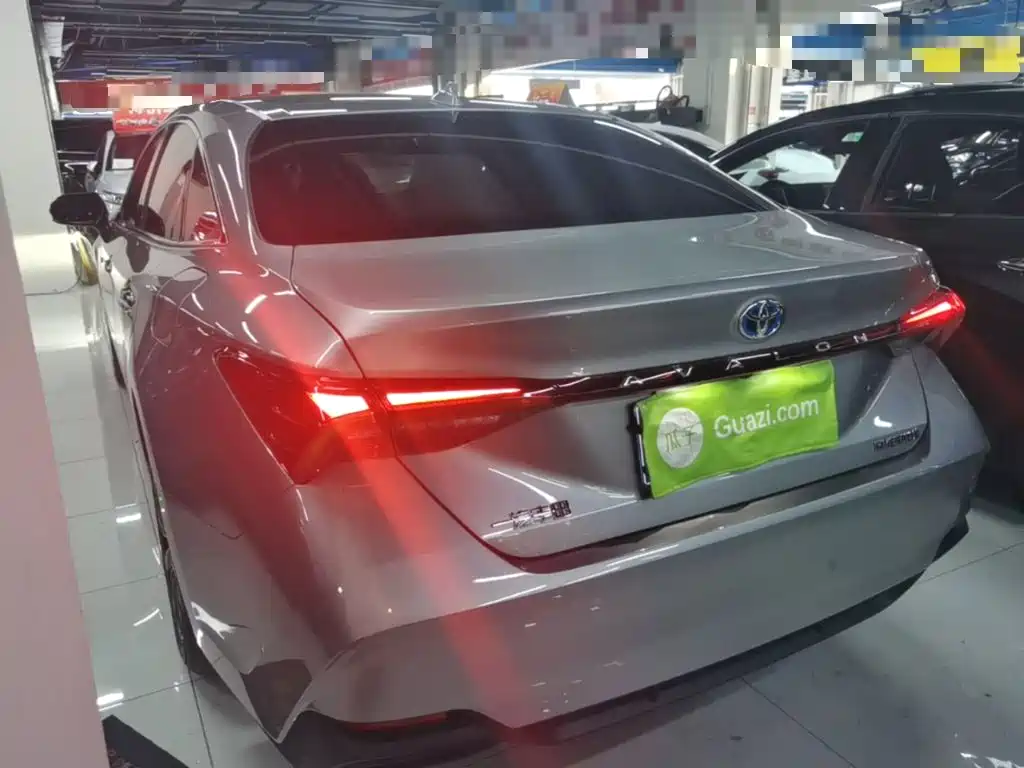 Toyota Avalon — миниатюра 5