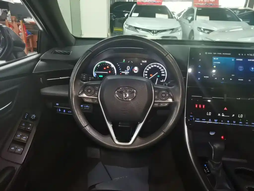 Toyota Avalon — миниатюра 11