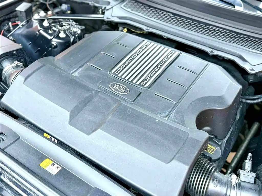 Land Rover Range Rover — миниатюра 18