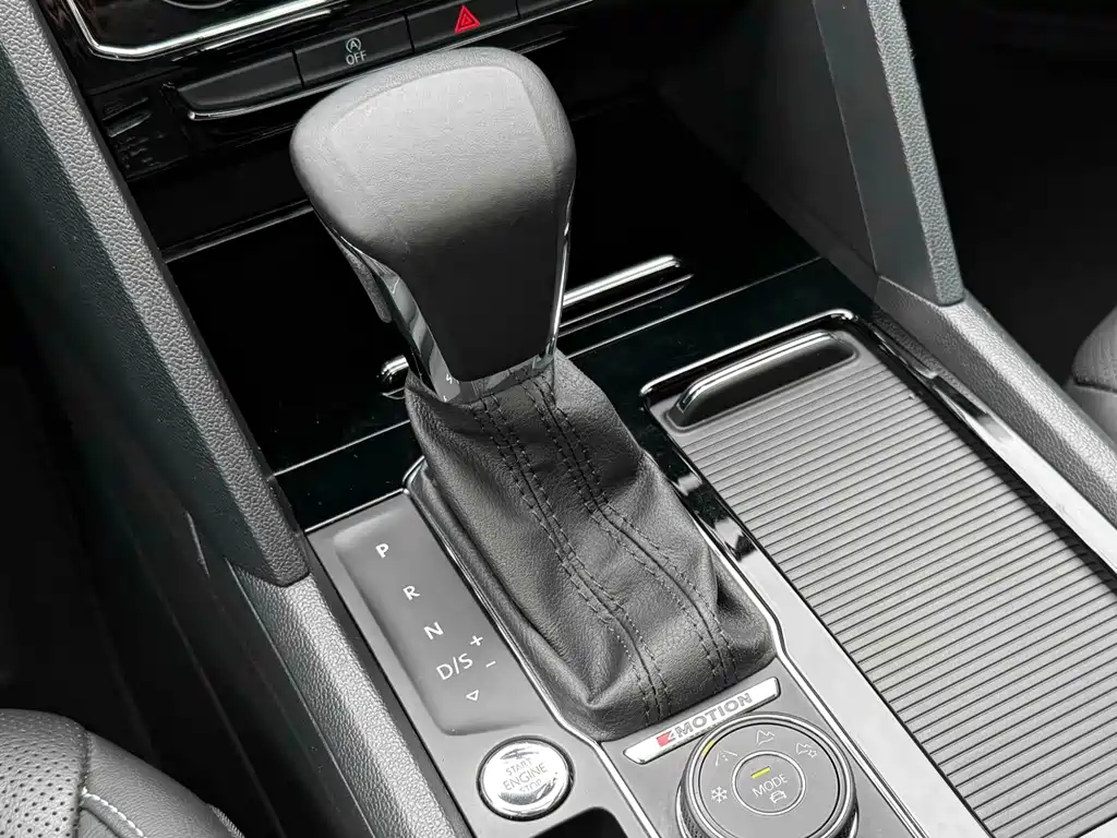 Volkswagen Teramont — миниатюра 18