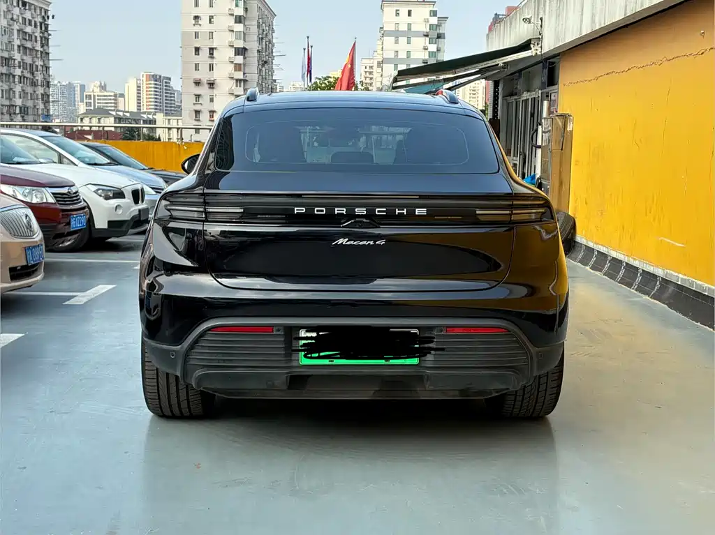 Porsche Macan 2024 Macan 4