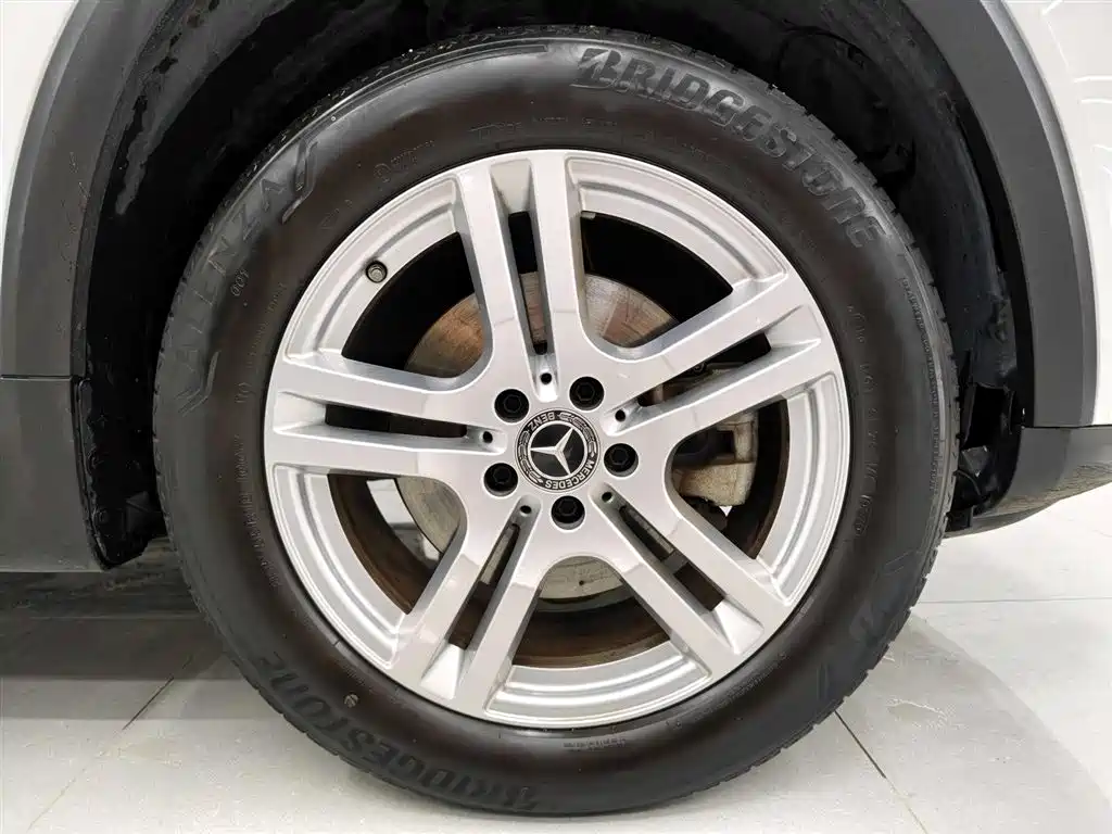 Mercedes-Benz GLB — миниатюра 6