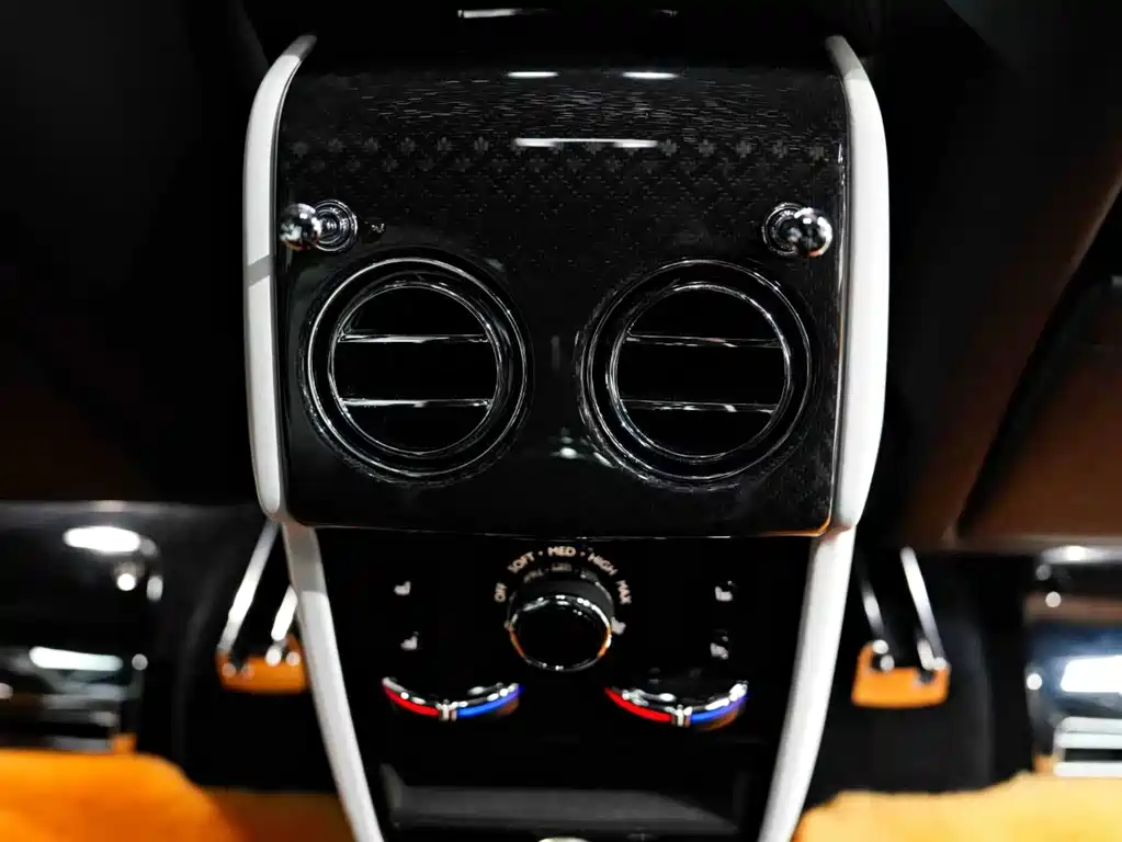 Rolls-Royce Cullinan — миниатюра 44