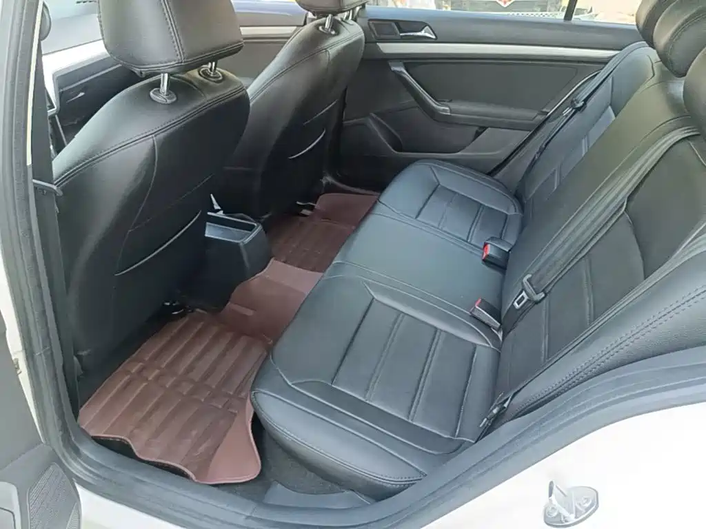 Volkswagen Lavida — миниатюра 17