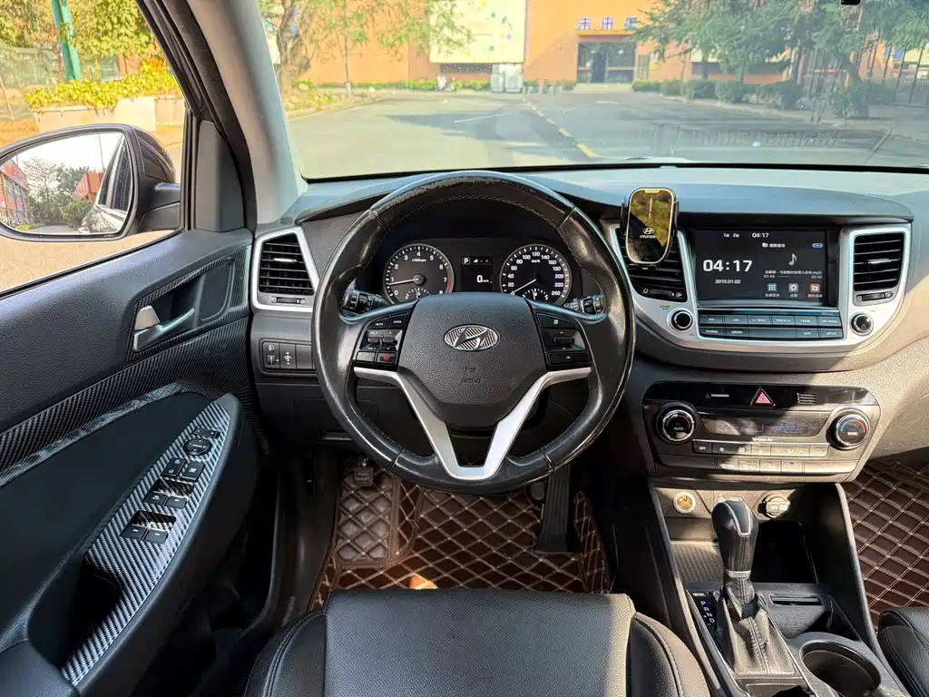 Hyundai Tucson — миниатюра 15