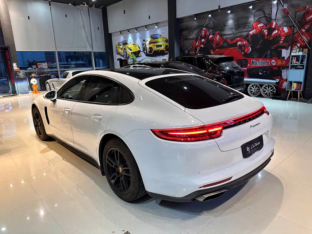 Porsche Panamera — миниатюра 17