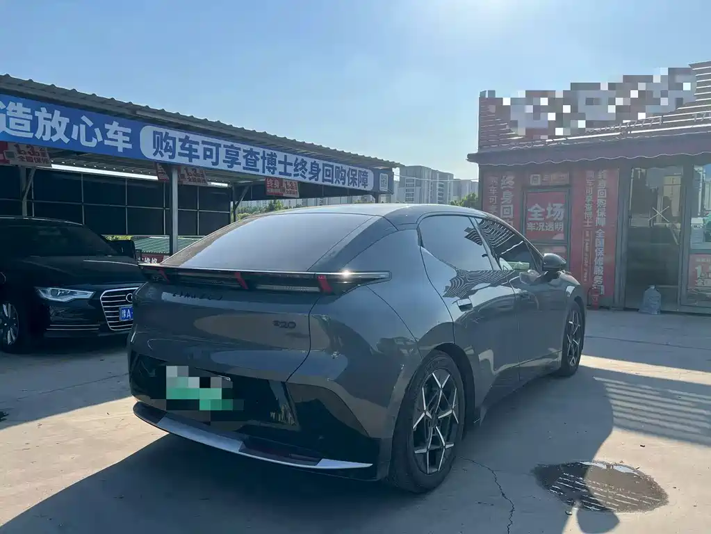 Lynk & Co Z20 — миниатюра 5