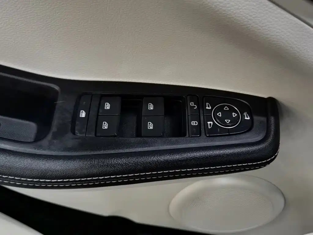 BYD Yuan Pro — миниатюра 9