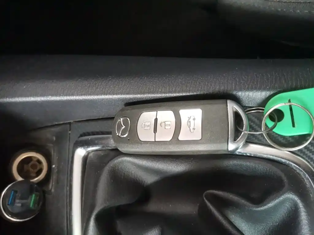 Mazda 3 Axela — миниатюра 17
