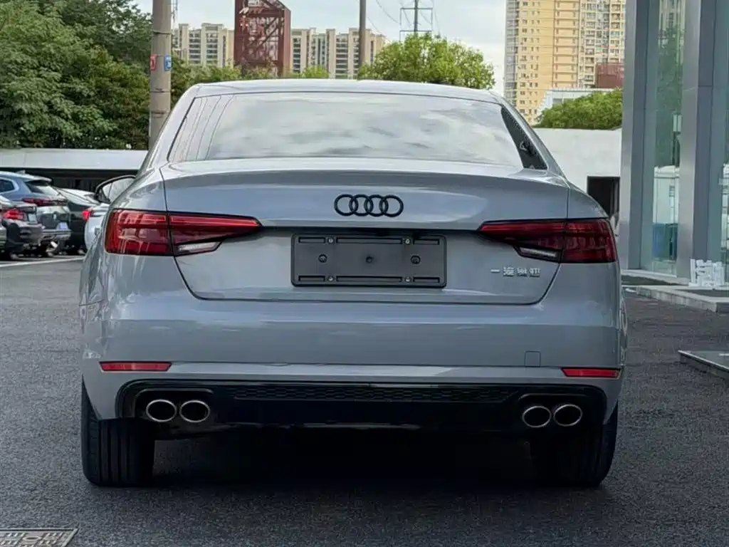 Audi A4L 2017 40 TFSI