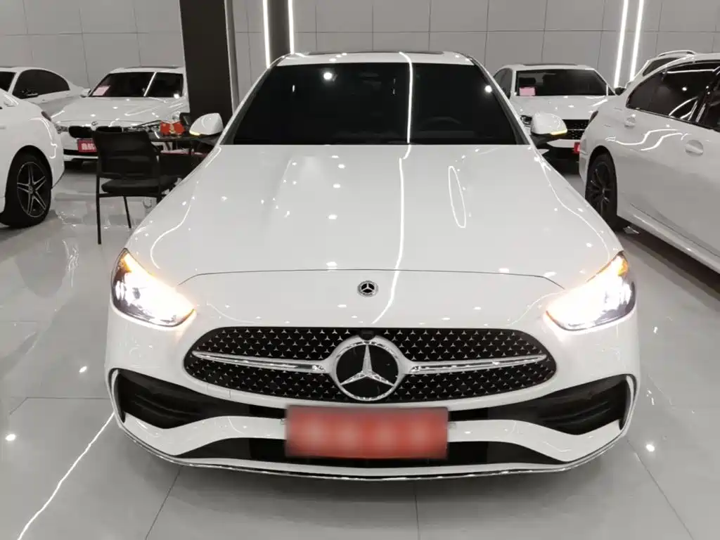 Mercedes-Benz C-Class — миниатюра 3