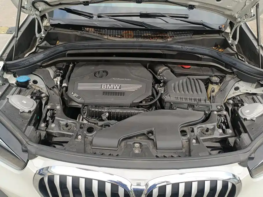 BMW X1 — миниатюра 10