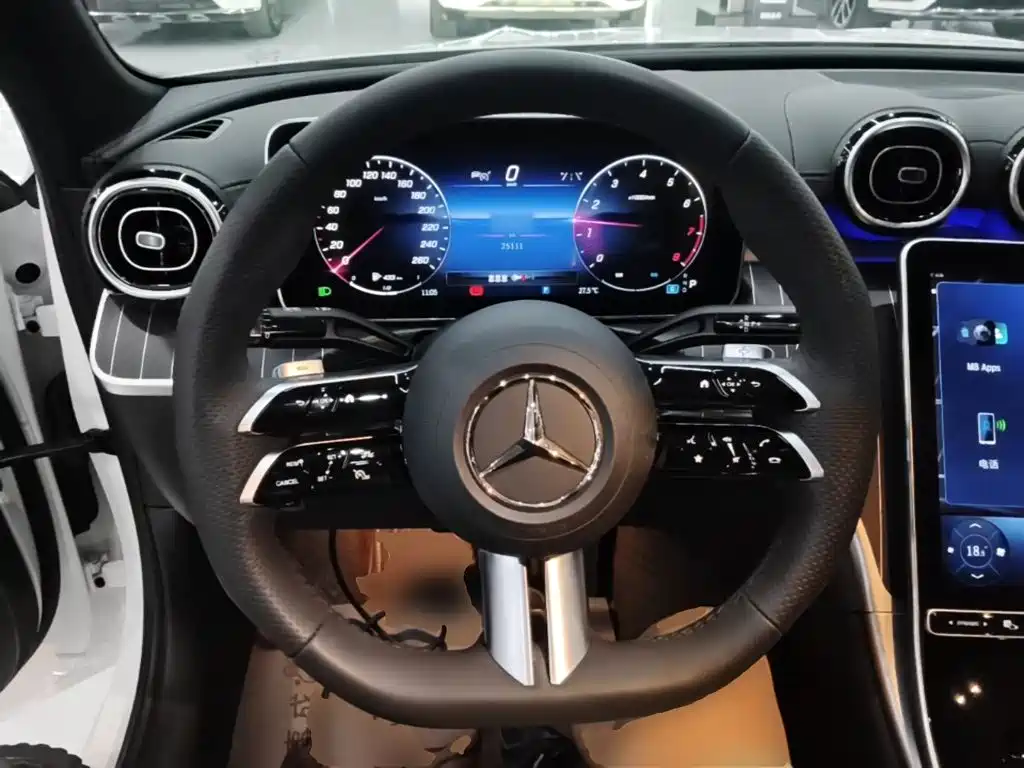 Mercedes-Benz C-Class — миниатюра 11