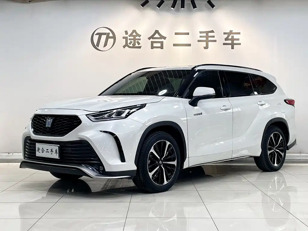 Toyota Crown Kluger