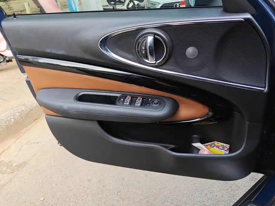 MINI Mini Clubman — миниатюра 7