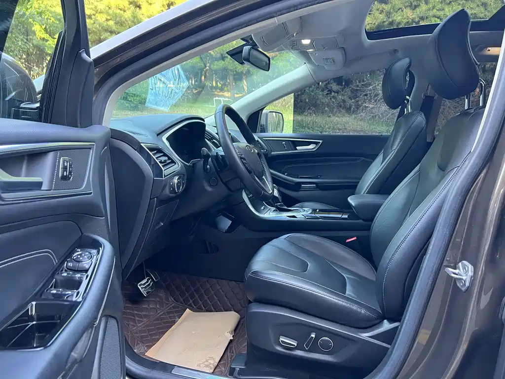 Ford Edge — миниатюра 4