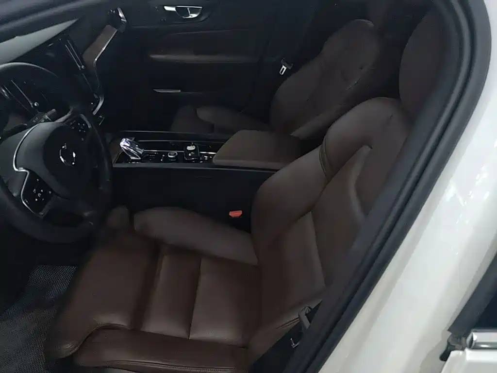 Volvo S60 — миниатюра 15